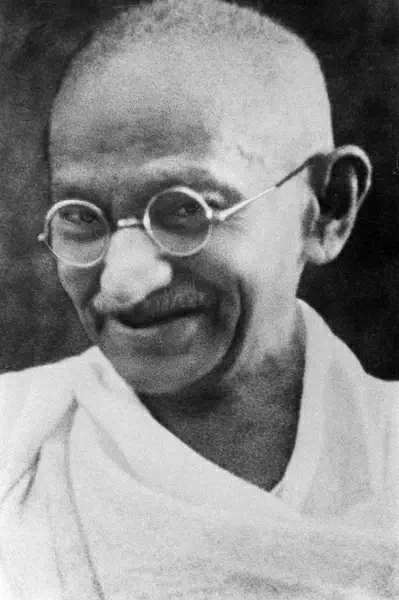 pacifist mahatma gandhi mohandas karamchand gandhi