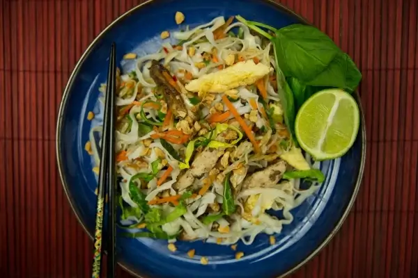 pad thai noodles