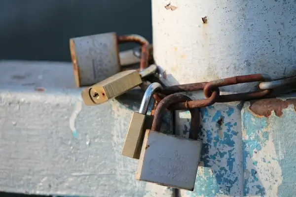 padlocks love iron