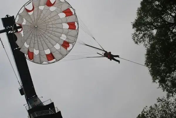 parachute ride