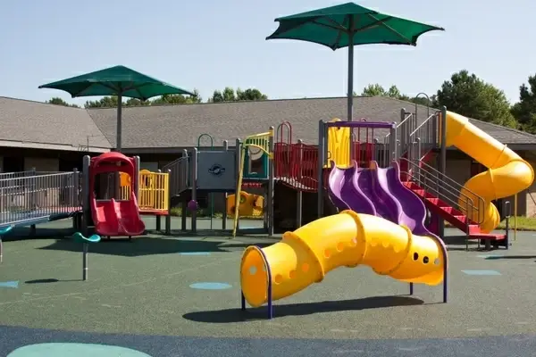 playground school swing