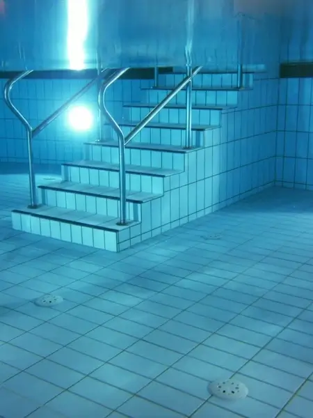 pool stairs underwater