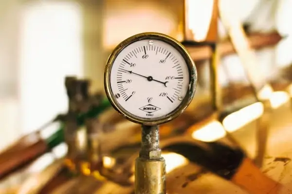 pressure gauge