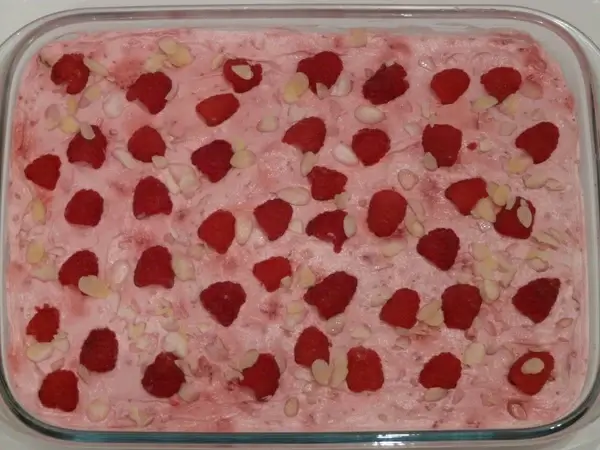 raspberry curd quark dessert