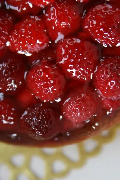 raspberry tart