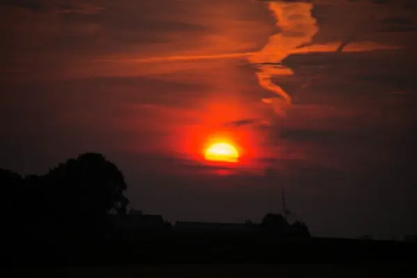 red sun