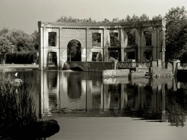 ruins architecture history