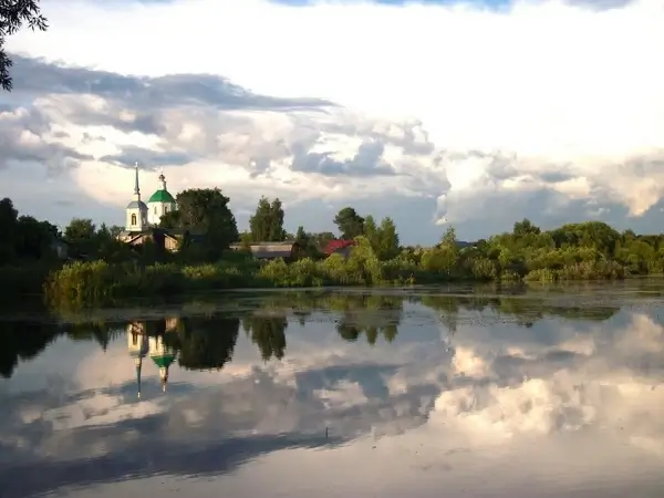 russia lake water