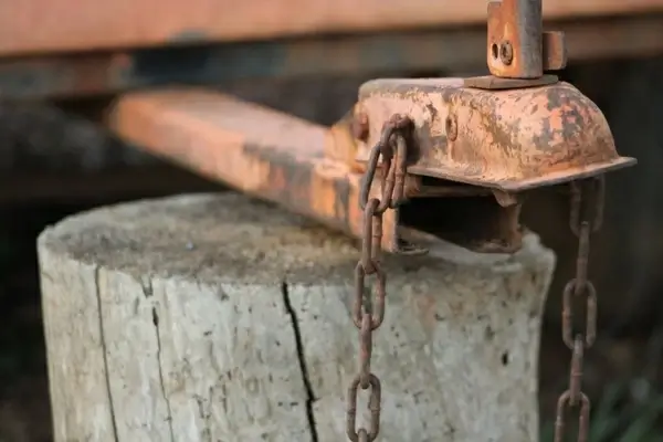 rusty trailer hitch