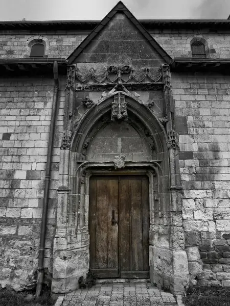 saulces-champenoises france building