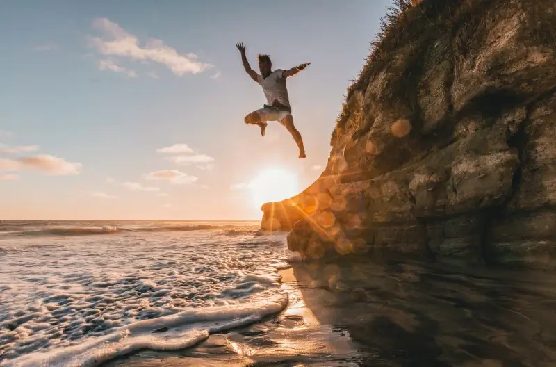 sea scene picture dynamic man jumping activity 