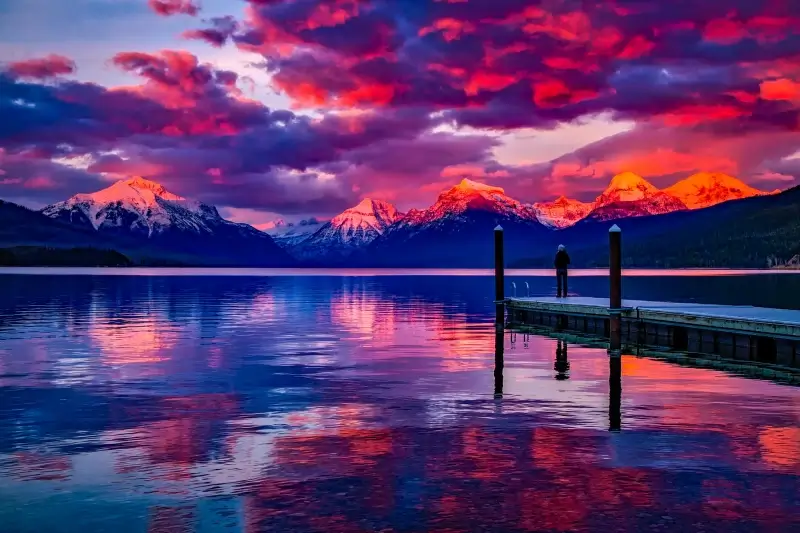 seascape picture dark twilight cloudy sky reflection 