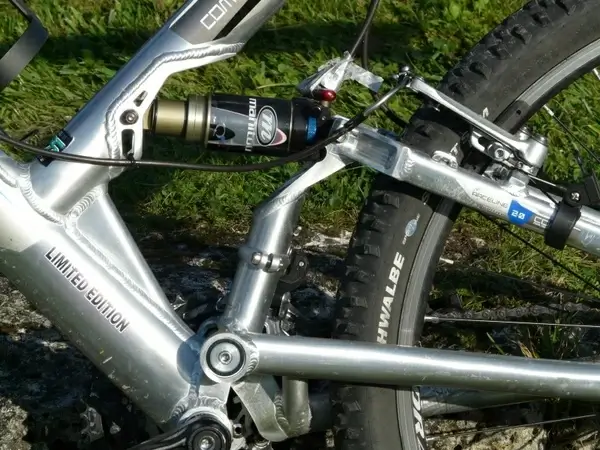 shock bike mountain bike