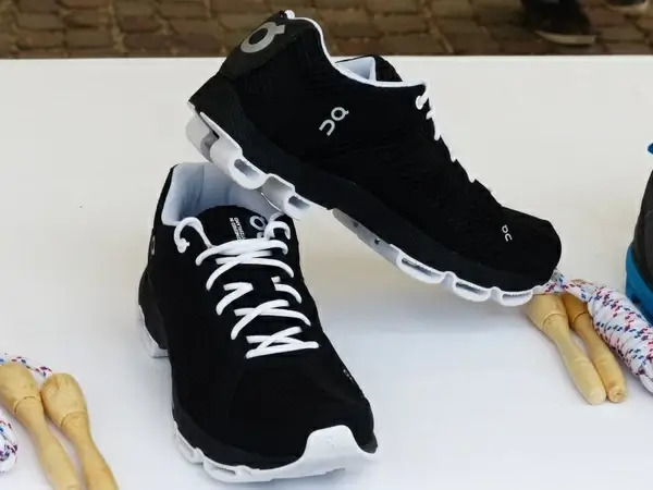 shoes sports shoes sneakers