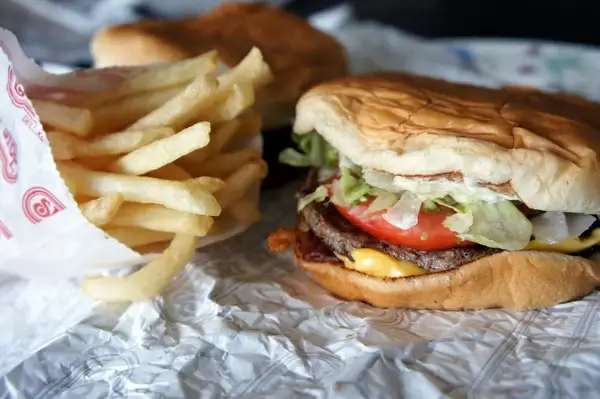 short stop bacon cheeseburger