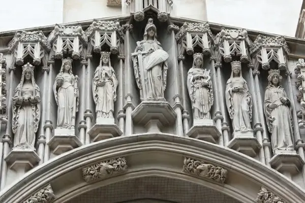 statues on westminster abbey