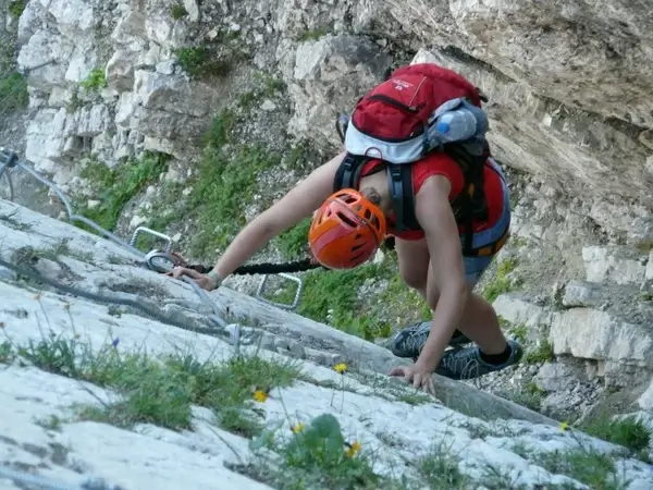 steep descent climb