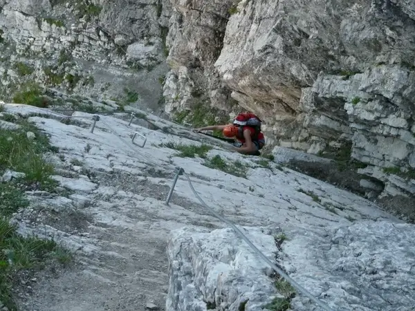 steep descent climb