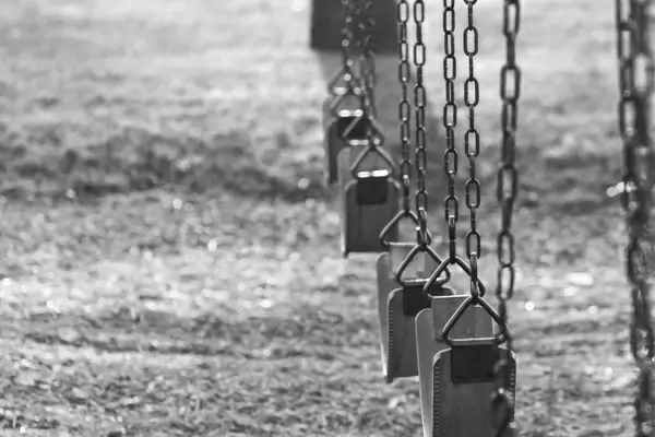 swings swingset park