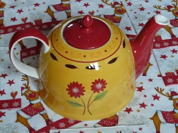 teapot floral design flowers