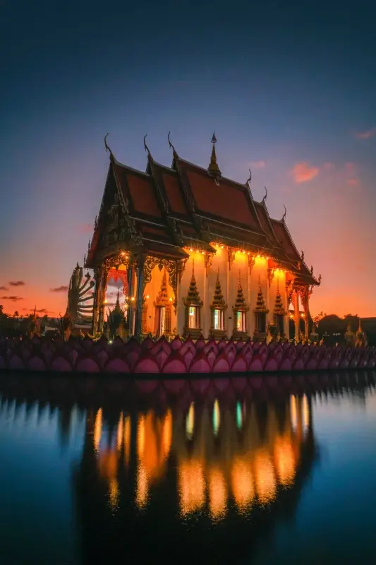thailand scenery picture elegant temple calm lake reflection
