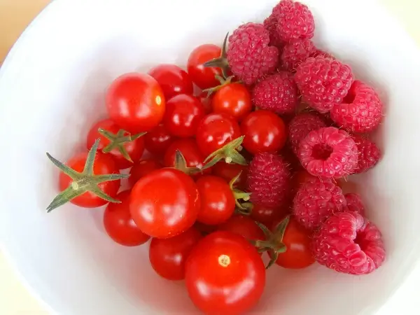 tomatoes and raspberries