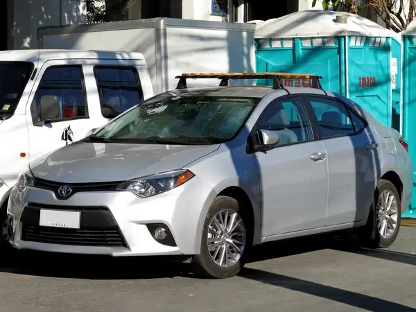 toyota corolla 18 le 2015