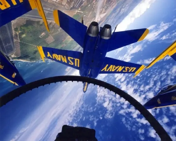 us navy blue angels demonstration