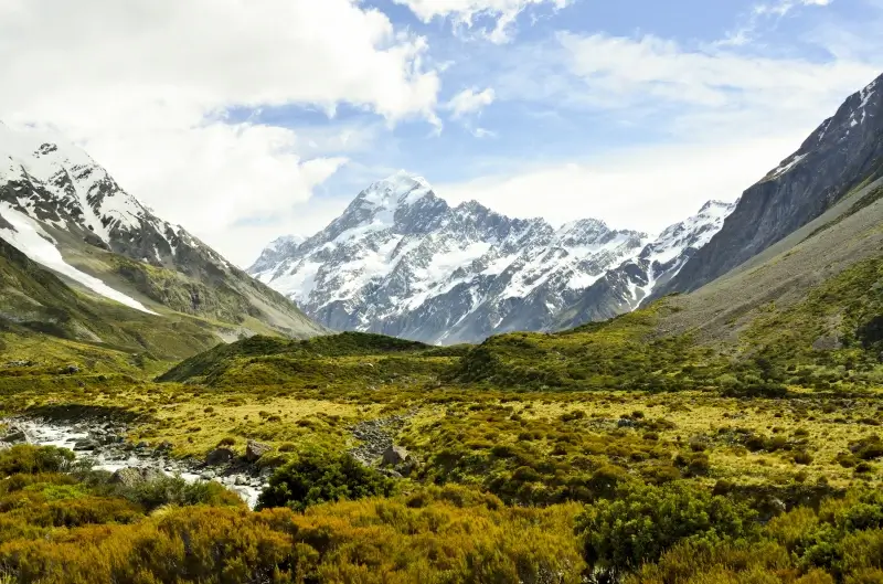 valley mountain scene picture elegant tranquil 