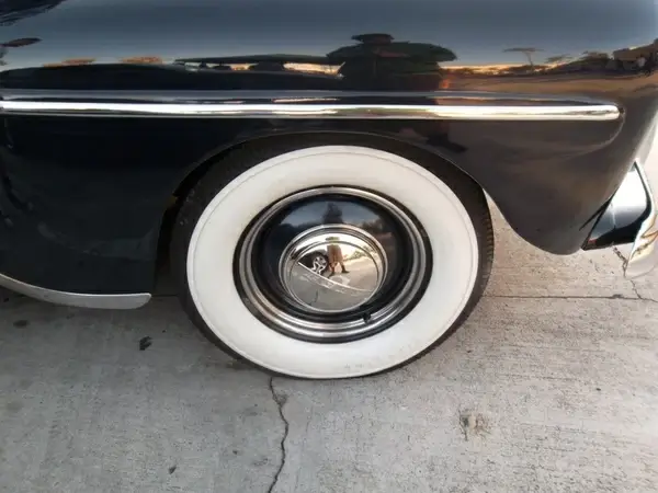 white wheel
