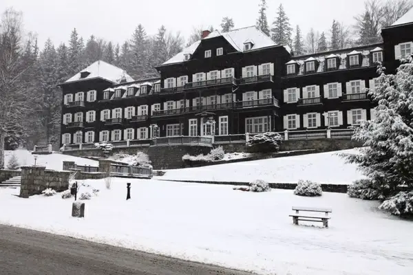 winter hotel