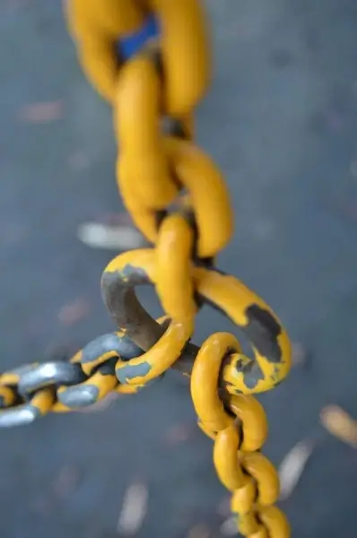 yellow iron chain