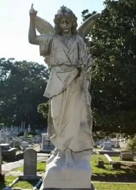 angel statue 4