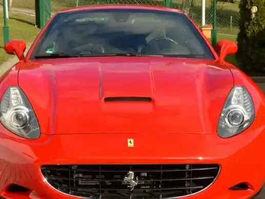 auto red ferrari