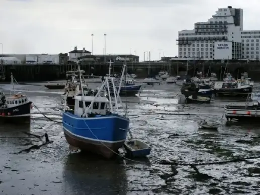 awaiting the tide