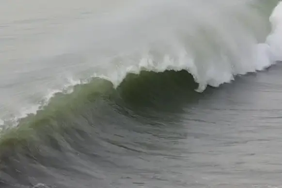 breaking wave