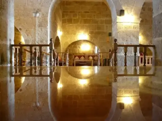 caravanserai hostel oriental