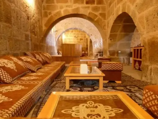 caravanserai hostel oriental