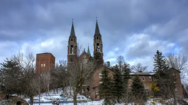 cathedral from parking lot at holy hill wisconsin