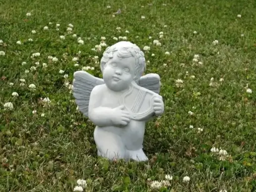 cherub with harp