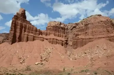 chimney rock utah capitol reef national park