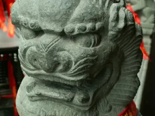 chinese lion statue