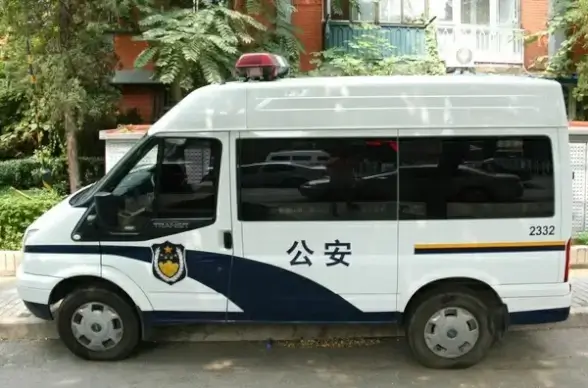 chinese police van