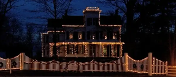 christmas lights on house