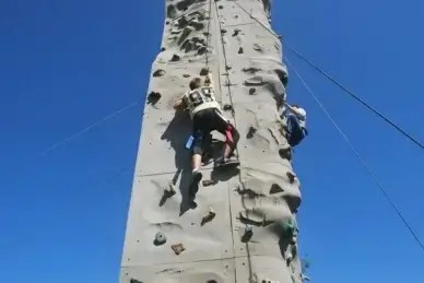 climb rock boys
