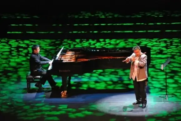 concert pianists and flutist