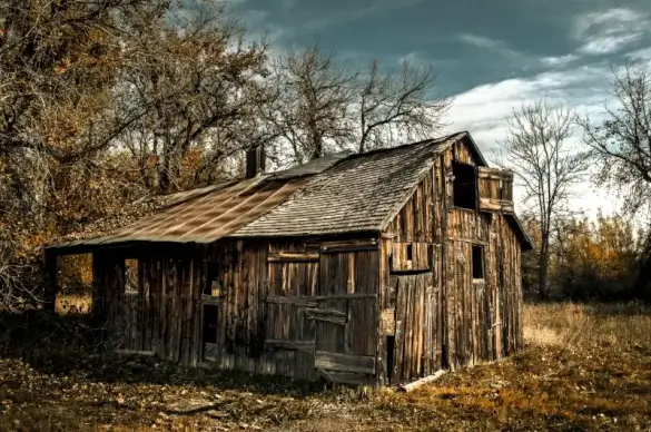 countryside scenery picture abandoned cottage barn  