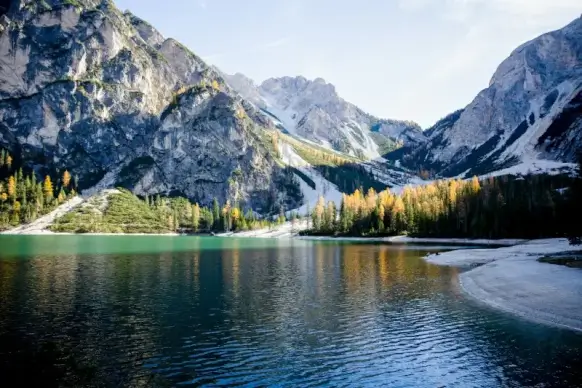 countryside scenery picture peaceful lake mountain range scene