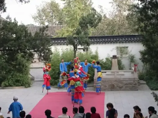 dancers
