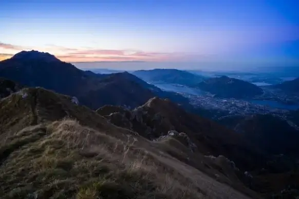 daytime evening fog hill idyllic landscape majestic